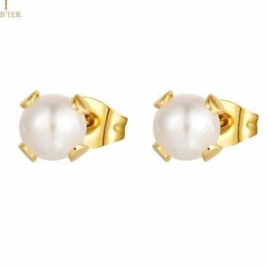 NWT Set of 2 Round Imitation Pear  Stud Earrings in Gold Tone